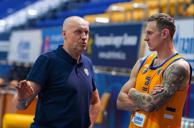 Rimas Kurtinaitis ir Janis Timma (BC "Chimki")