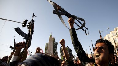 Hučių sukilėliai grasina ir toliau tęsti atakas Artimuosiuose Rytuose