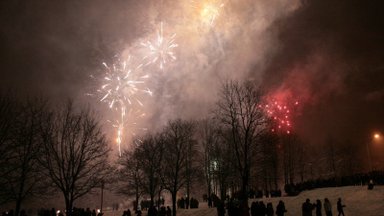 Naujųjų metų sutikimas be fejerverkų: kodėl verta atsisakyti pirotechnikos