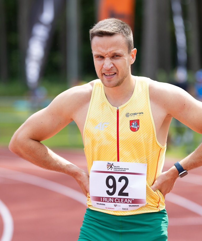 Sekmadienį bėgimo takelyje nepavejamas buvo 26-erių Gediminas Truskauskas, kuris 200 m nuotolį įveikė per 20,68 sek. (-0,2 vėjas) ir 5-ą kartą triumfavo Baltijos čempionate. 