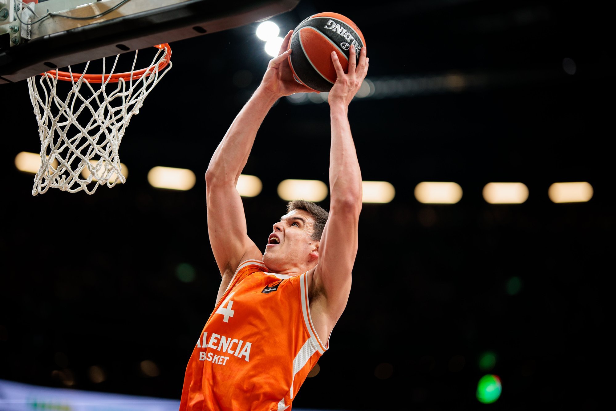 Valencia reaches Spanish finals, ALBA and Paris win in Germany and France