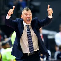 Šurmulys Eurolygoje: Šaras atliko pirmą ėjimą, Punteris keliauja į Barseloną, snaiperis – pas Giedraitį