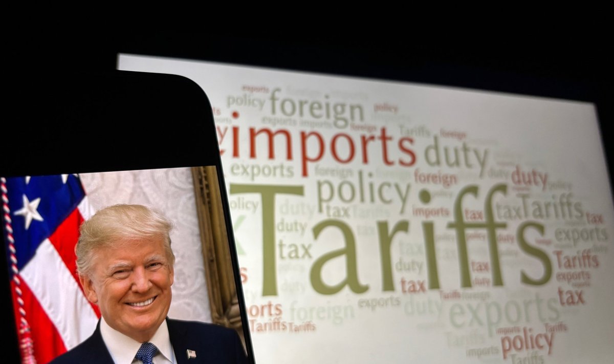 Asociatyvi nuotr. apie Donaldo Trumpo įvedamus muitus