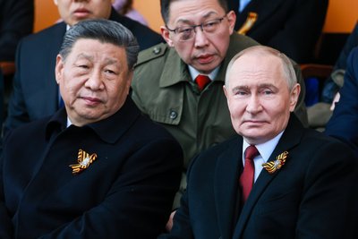 Xi Jinpingas ir Vladimiras Putinas Maskvoje vykusiame Pergalės dienos parade