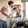 Geras humoras gali pagerinti seksualinį gyvenimą: kokie juokeliai pasitarnaus, o kokių vengti?