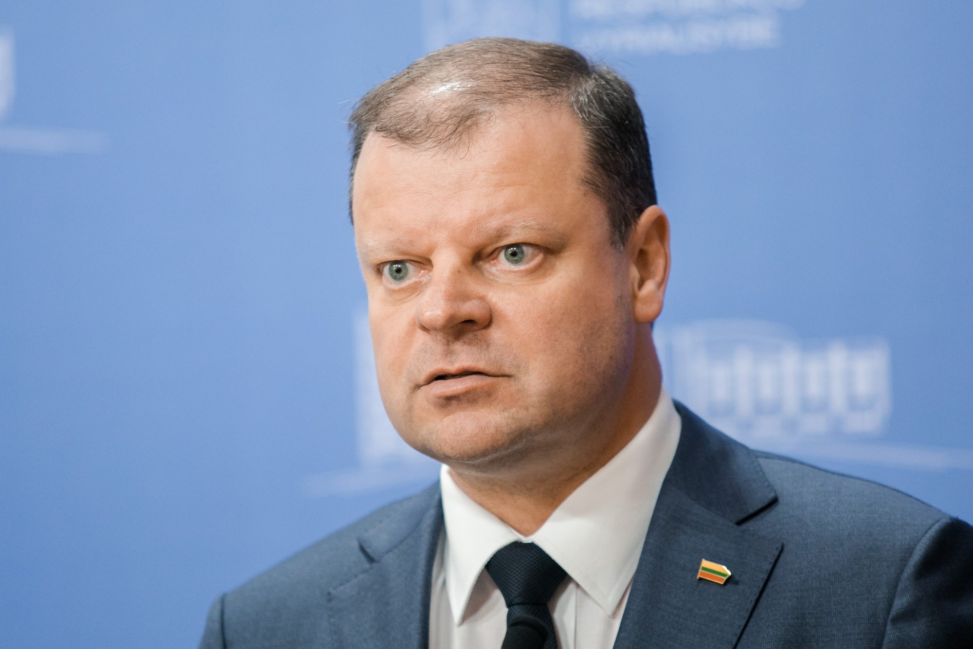 Niūrus Skvernelio scenarijus: norima padaryti krizę ir krachą - Delfi