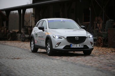 "Mazda CX-3"