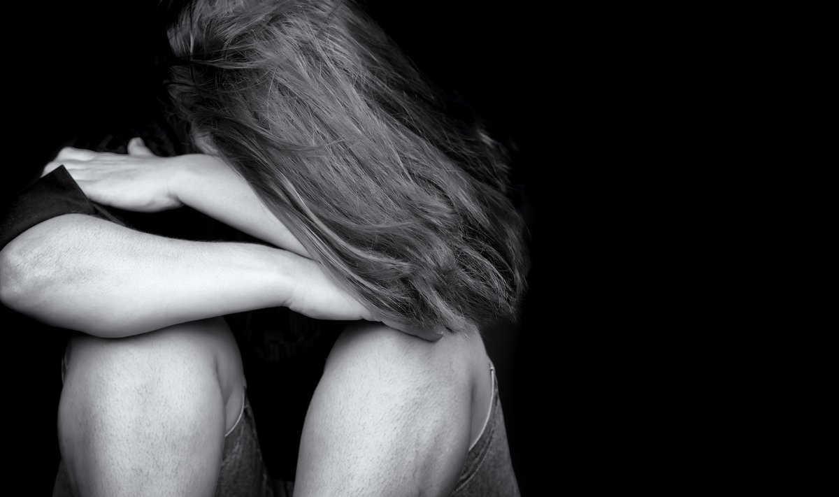 Пьяную на вписке В Пскове подростки изнасиловали пьяную школьницу и выложили видео в Сеть - Delfi RU