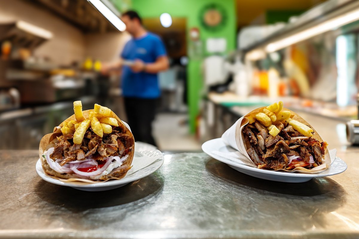 Už dviejų kebabų rinkinį – daugiau nei 30 eurų, bet Kauno verslininkas ...