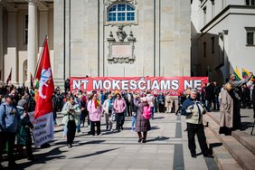 Vilniuje – daugybė protestuotojų prieš NT mokestį: vadina nelogišku, reikalauja apskritai netaikyti 