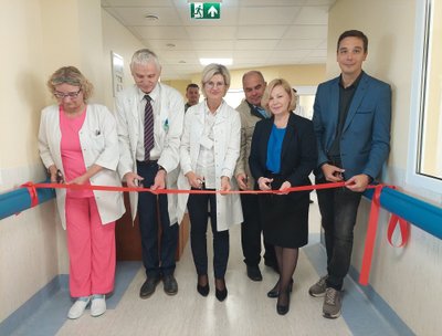 LSMU Vaikų ligų skyriaus vedėja dr. Jūratė Radvilavičienė, generalinis direktorius prof. habil. dr. Albinas Naudžiūnas, direktorė medicinai prof. Diana Žaliaduonytė, vadovas ūkiui ir infrastruktūrai Viktoras Margelevičius, direktorė valdymui ir infrastruktūrai dr. Helga Marija Kauzonė, projekto vadovas Alius Jaskūnas.