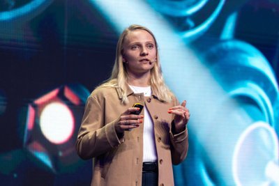 Partnerysčių vadovė italų komandoje „Scuderia AlphaTauri F1“ Dominyka Kukurytė