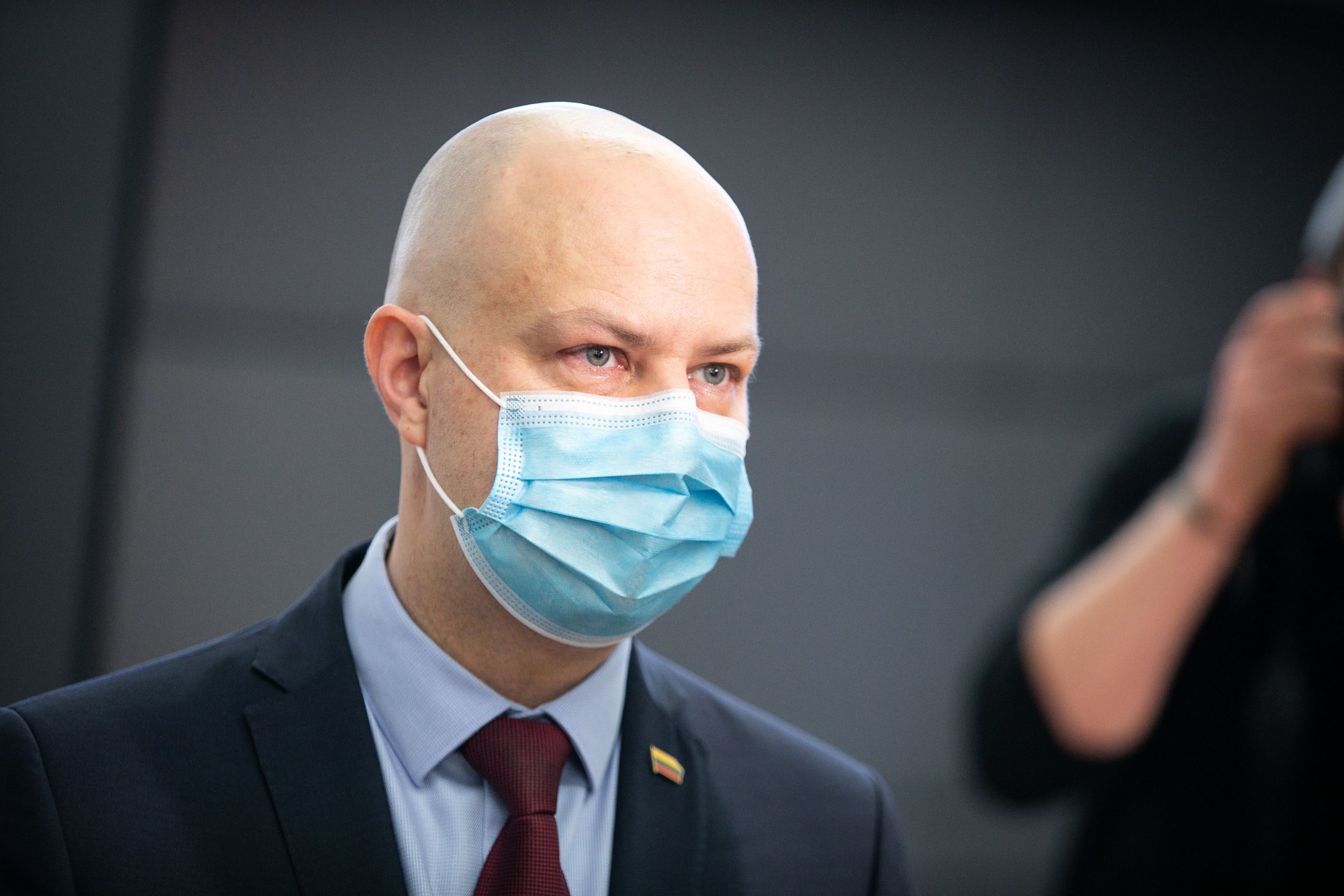 Veryga sako, kad Lietuva su vakcinacija pavėlavo: šaukštai po pietų - Delfi
