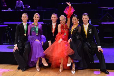  Lietuvos standartinių šokių čempionato medalininkai (GoodDance.eu)