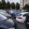 Kol automobiliais prigrūsti kiemai gyventojus varo iš proto, urbanistas sako žinantis sprendimo būdų: reikia tik daryti