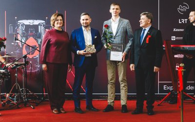  DBOX apdovanojimai. Kanclerė A. Miceikienė, L. Gelažanskas, A. Radzevičius ir J. Augutis