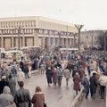 Sovietmečio kartos įtaka šiandieninei Lietuvai: žmonės troško atsidurti vartotojų rojuje