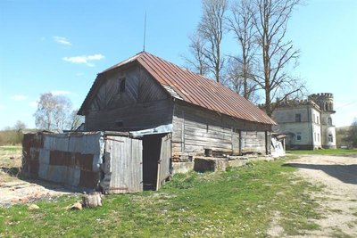 Kačiūniškės dvaro svirnas                                          J. Verksnienė 2013-05-02