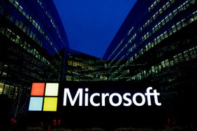 „Microsoft“ prognozuoja, kaip atrodys ateities darbo rinka: visi tapsime vadovais?