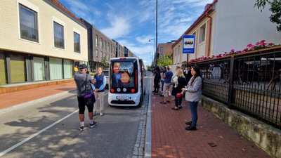 Vilniaus gatvėmis pradėjo kursuoti autonominis autobusas