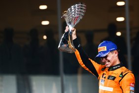 Nusileidusi F1 sezono uždanga: istorijos metraščius koregavęs čempionas ir „McLaren“ sugrįžimas į Olimpo viršūnę