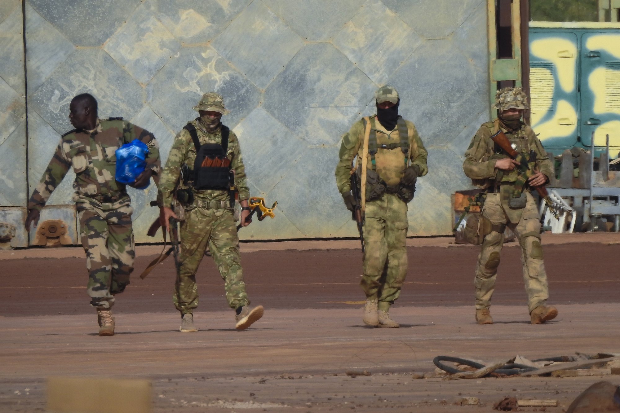 Militants kill over 50 soldiers in Mali ambush