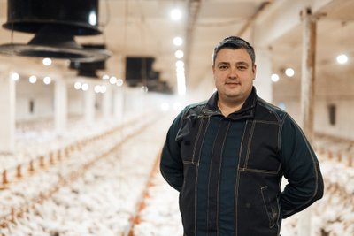 „Vilniaus paukštyno“ Paukščių auginimo departamento vadovas bei vyr. veterinarijos gydytojas Tomas Miškinis