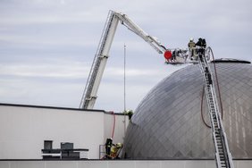Vilniaus centre degė planetariumo stogas