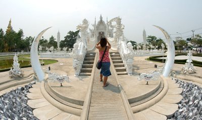 Wat Rong Khun šventykla