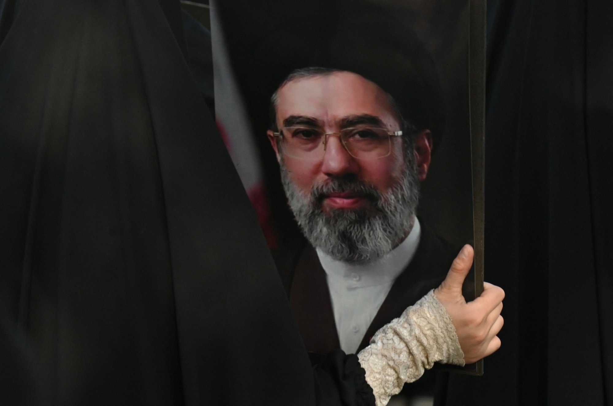 Report: Iran's Military Commander Met with Supreme Leader Khamenei