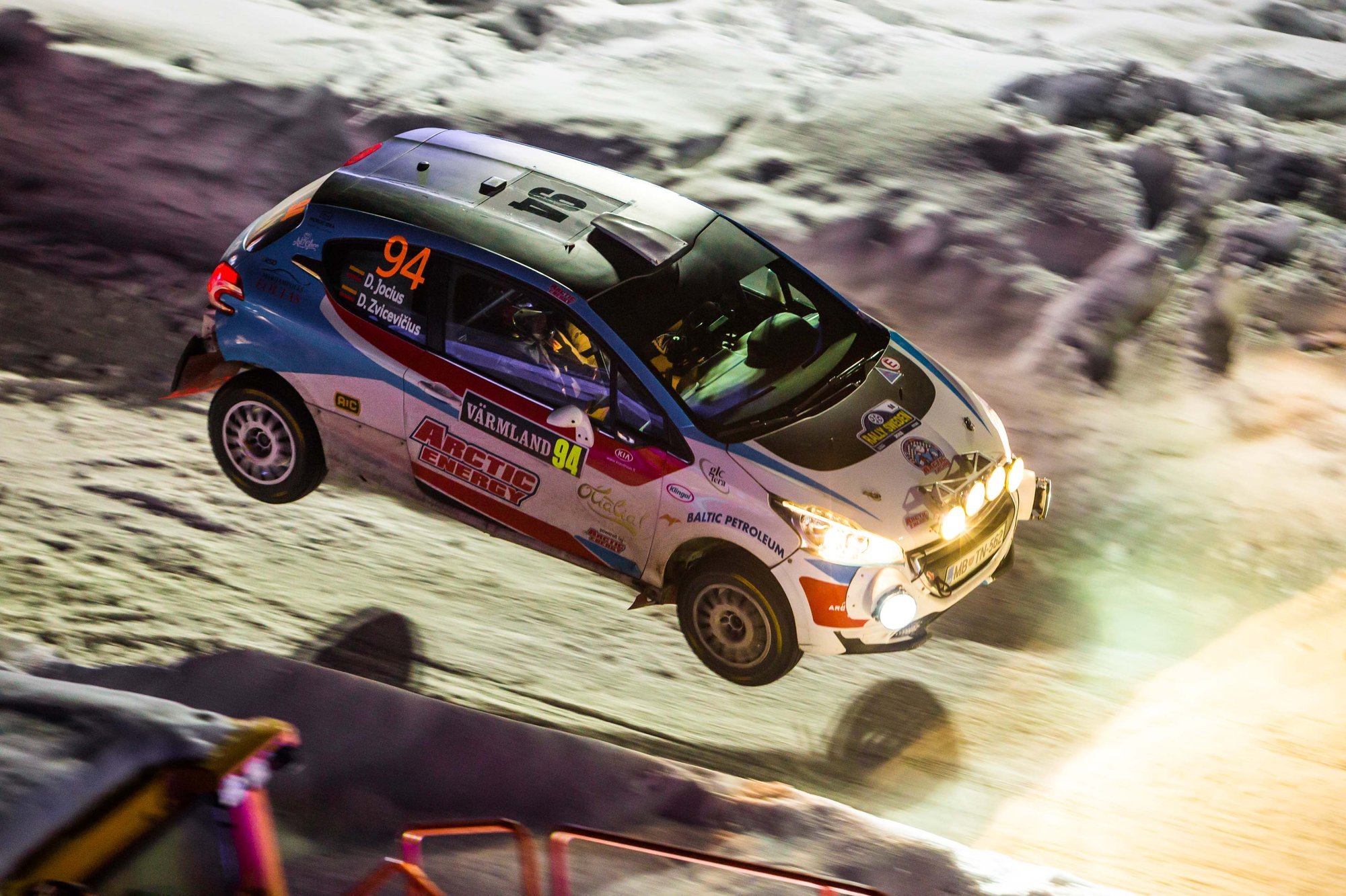 Švedijos ralyje lietuviai veržiasi į priekį