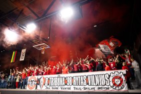 Žibėnas nusispjovė į „vilkų“ manieras ir sukandęs dantis ištarė: jie grąžino mums sirgalius ir privertė būti geresniais