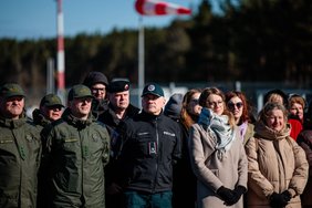 Pristatytas sraigtasparnis, skirtas į Kaliningrado sritį vykstančių traukinių stebėjimui