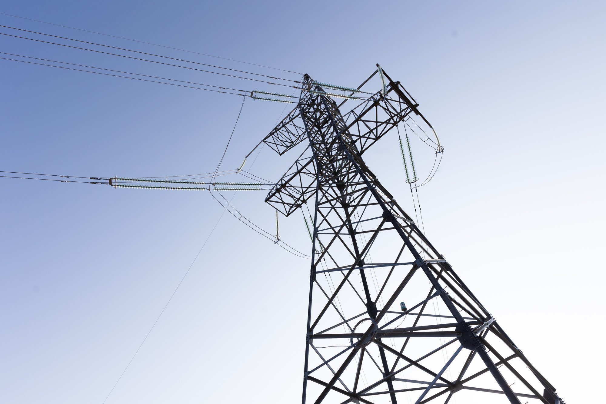 Lithuania bolsters energy infrastructure security amid Russian attack warnings