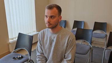 Anksčiau laiko išeiti į laisvę norinčio Jakščio advokatas prašė kreiptis į KT