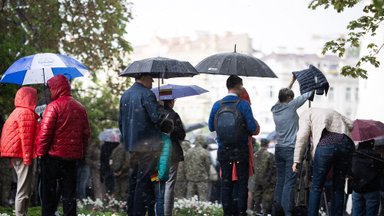 „Delfi“ apklausa siunčia nerimą keliančią žinutę dėl lietuvių susiskaldymo ypač svarbiu klausimu