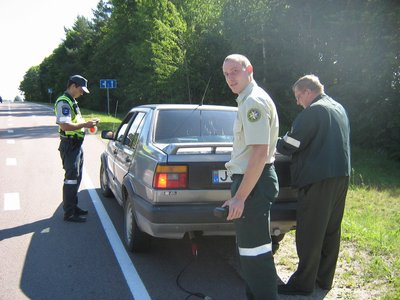 Tikrinama automobilių tarša