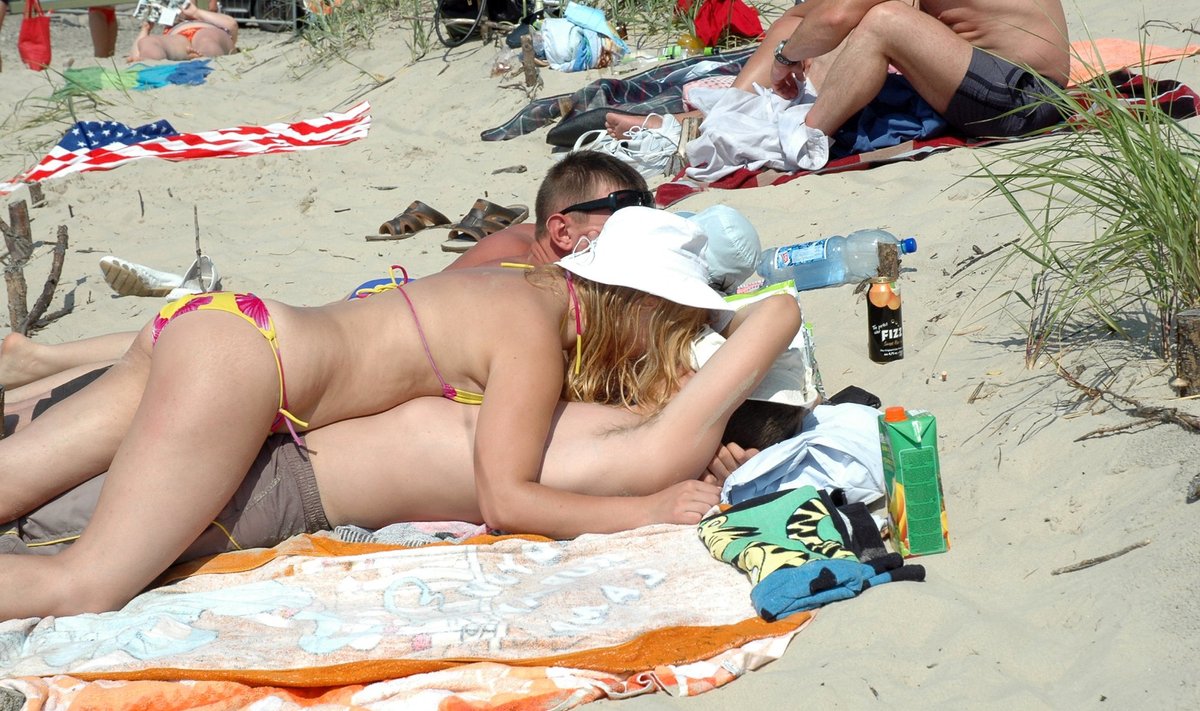 пьяный секс На пляже в Клайпеде – пьяные оргии - Delfi RU