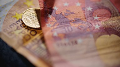 Pradėta platinti aštuntoji gynybos obligacijų emisija