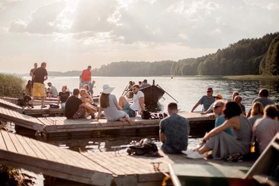 Palūšė ir atsinaujinusi jos valtinė pasitiko vasarą