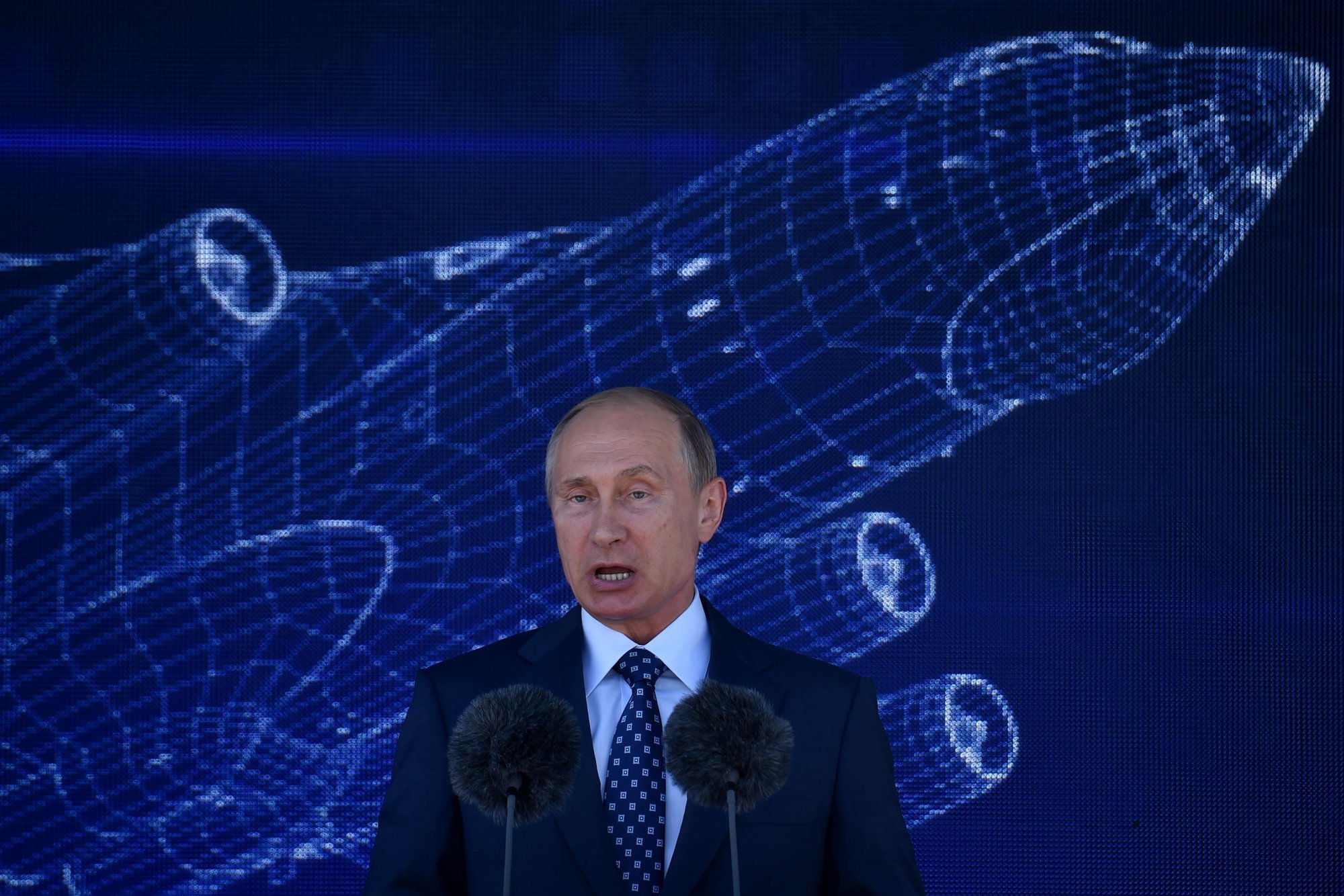 V. Putinas pasisakė apie naftos kainas - Delfi verslas