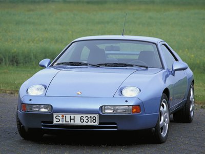 Porsche 928