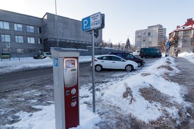 Stovėjimo aikštelė Panevėžyje // M. Garucko nuotr.