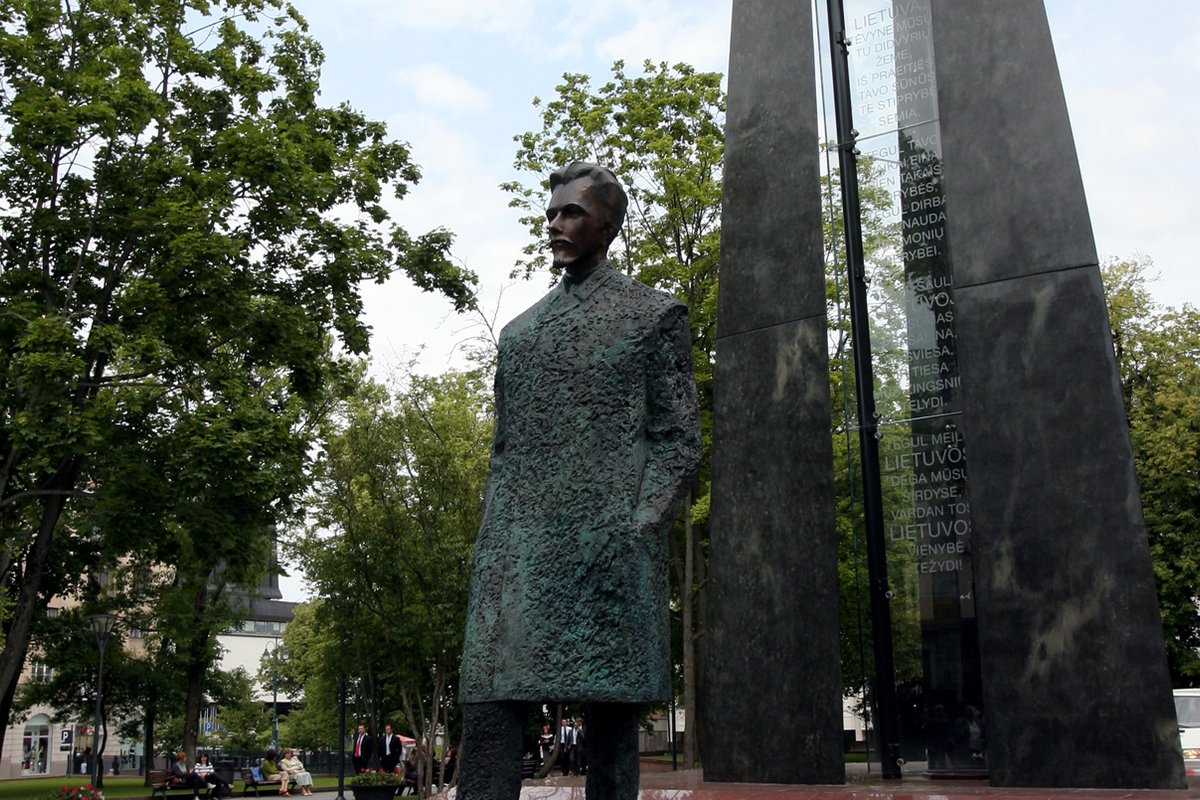Monument to author of national anthem defaced in Vilnius