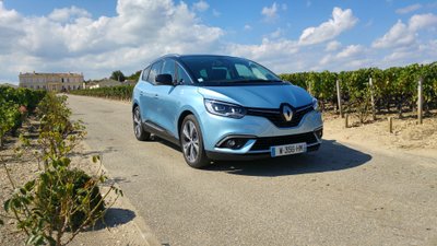 "Renault Grand Scenic"