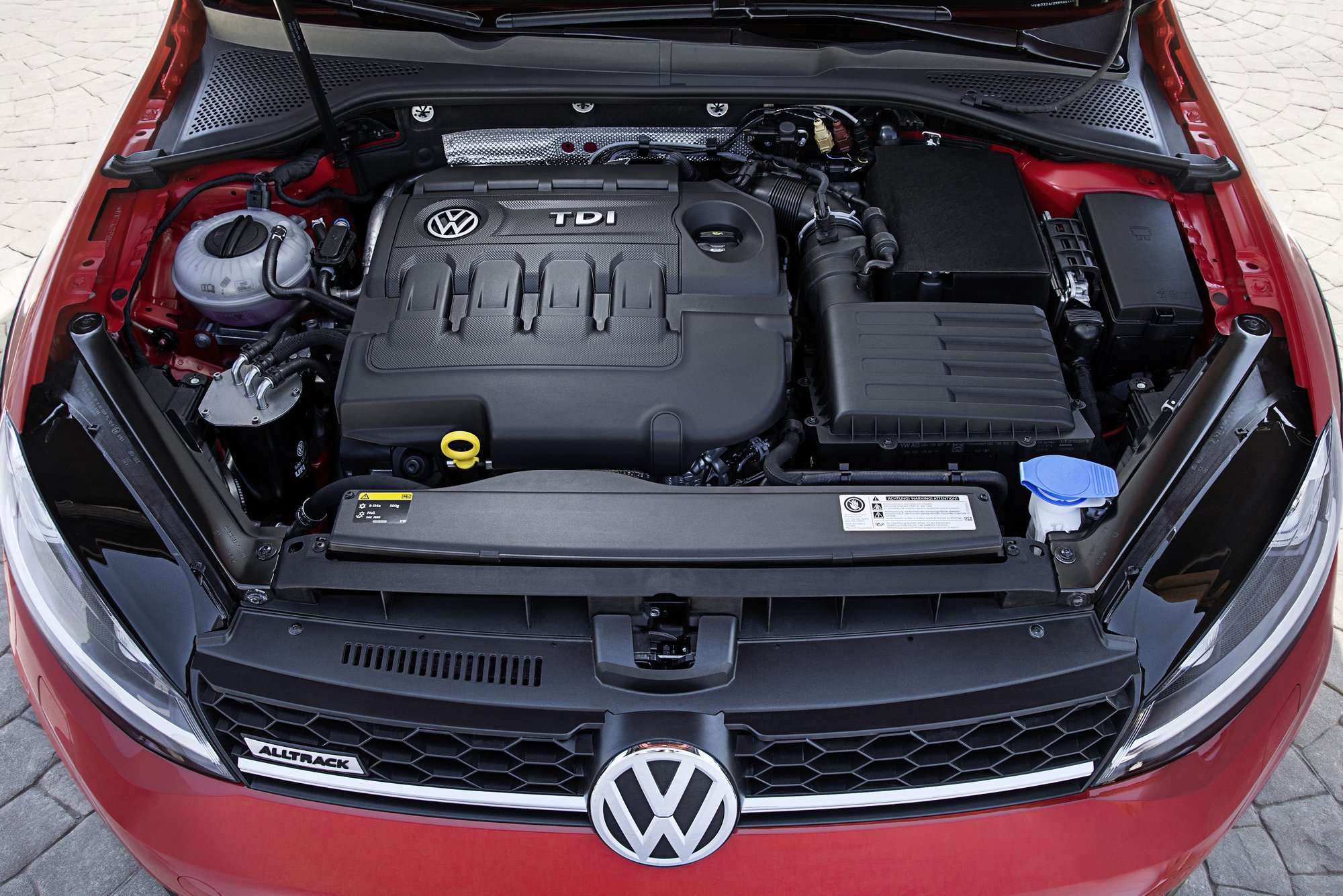 „Volkswagen“ gali lengviau atsikvėpti: „EA 288“ modelio varikliai nėra ...
