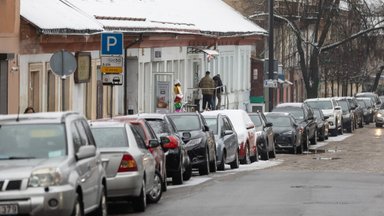 Atskleidė, kiek Vilniuje brangs automobilių stovėjimas – numatė ir lengvatų