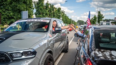 Nepraleiskite: amerikietiškų automobilių mėgėjų sąskrydis „American Spirit“