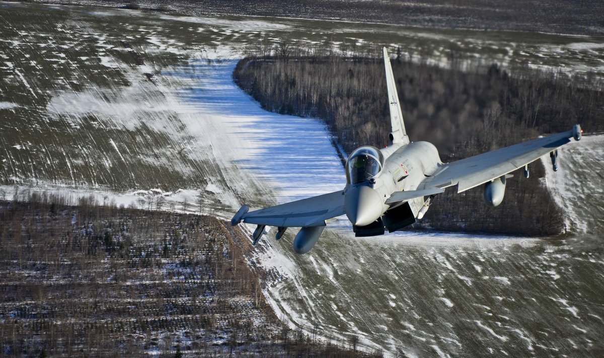 Naikintuvas „Eurofighter Typhoon“ (V. Eivos nuotr.)