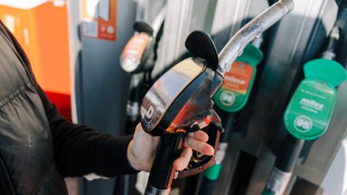 Govt considers postponing EU directives that push up fuel prices – PM